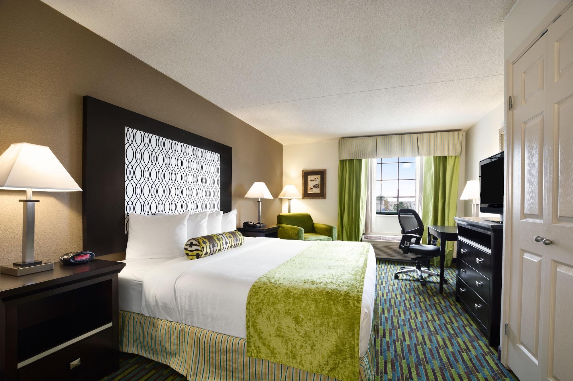 Wyndham Garden Wichita Downtown Hotel Ngoại thất bức ảnh