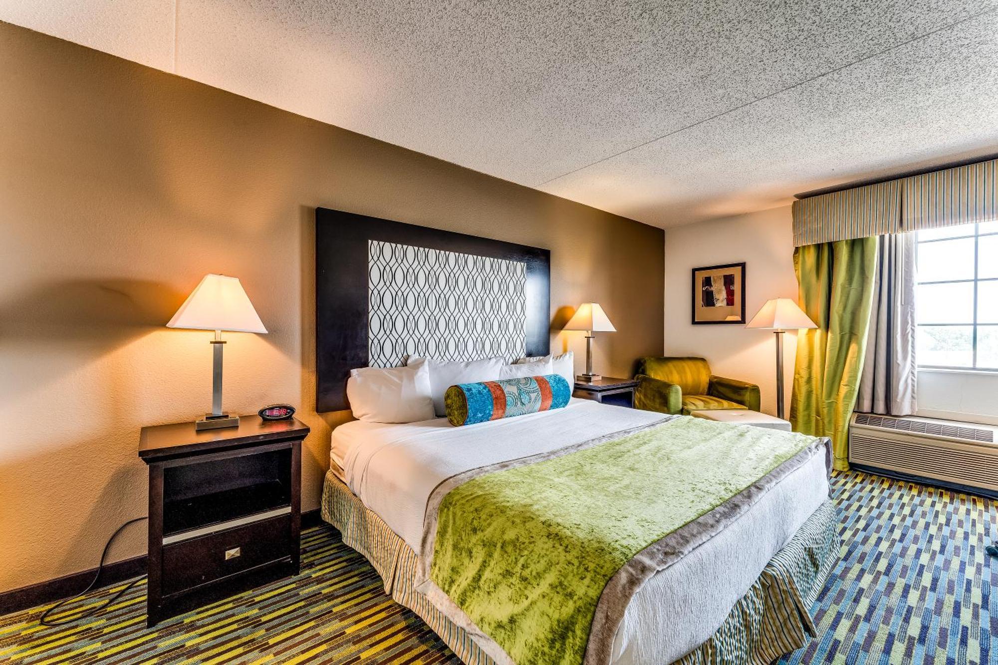 Wyndham Garden Wichita Downtown Hotel Ngoại thất bức ảnh
